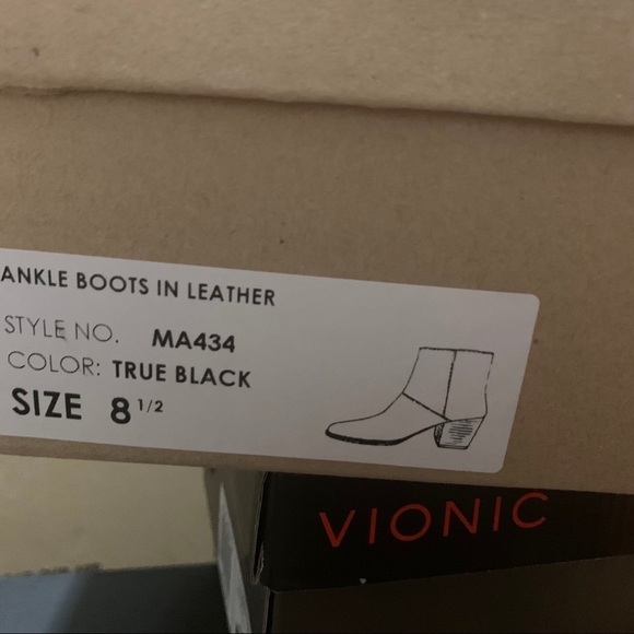 Madewell Genuine Leather Black Chunky Heel Ankle Booties - Picture 7 of 10